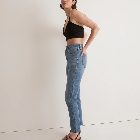 Madewell The Perfect Vintage Jean in Earlside Wash: Raw-Hem Edition - Picture 3 of 14